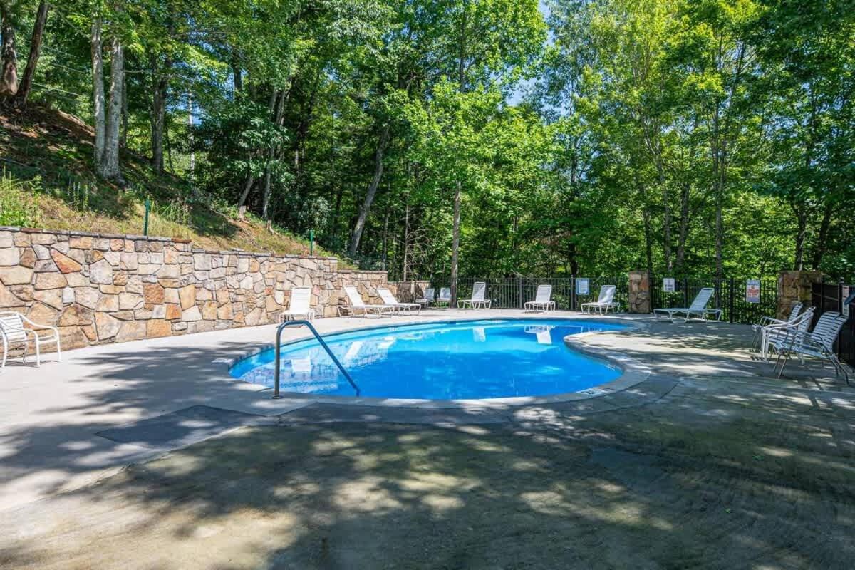 Hidden Mountain Gem Villa Gatlinburg Exterior photo